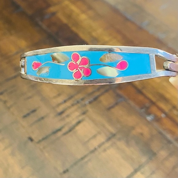 Alpaca Silver Bracelet - Picture 5 of 9